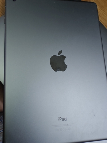 Riyadh, Tablet Computers, SAR 500,  IPad Air For Sale