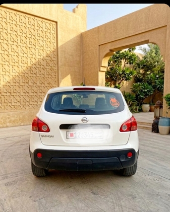 Salmaniya, Vehicles, Cars & Trucks , BHD 1350,  Nissan Qashqai,  2008,  Automatic,  162000 KM,   FAMILY USED SUV