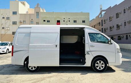 Manama, Vehicles, Cars & Trucks , BHD 2900,  Foton High Roof Van (Cargo),  2020,  Automatic,  25000 KM,  Urgent Sale Foton High Roof Cargo Van With Full Condition  ,