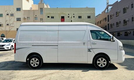 Manama, Vehicles, Cars & Trucks , BHD 2900,  Foton High Roof Van (Cargo),  2020,  Automatic,  25000 KM,  Urgent Sale Foton High Roof Cargo Van With Full Condition  ,
