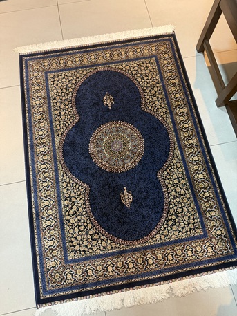 Manama, Household Items, BHD 300,  Persian Rug Set