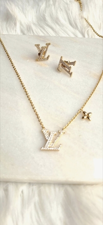 Riyadh, Clothing & Accessories, SAR 35,  Luxury Stainless Steel Jewelry | Van Cleef Style | Bulgari Style | LV Style