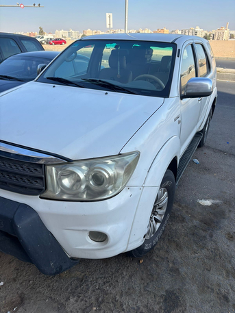 Jeddah, Vehicles, Cars & Trucks , SAR 38000,  Toyota Fortuner,  2009,  Automatic,  294200 KM,   For Sale - Final Exit