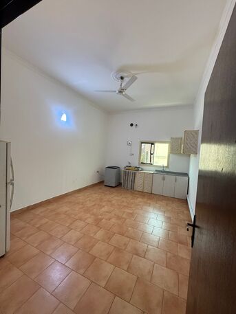 Manama, Apartments, Flats, Houses & Villas, BHD 180/month,  1 BR,  Fully Furnished Flat For Rent