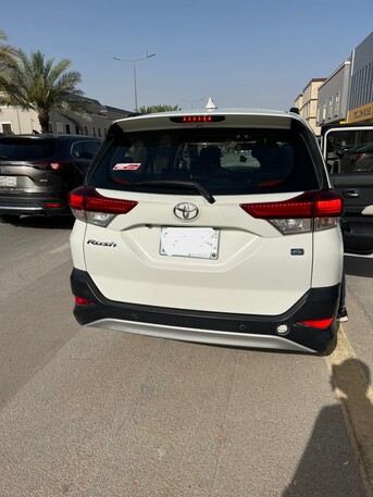 Riyadh, Vehicle Lease Transfer, SAR 17000,  Toyota Rush 2022 Model, Full Option For Lease Transfer 12months