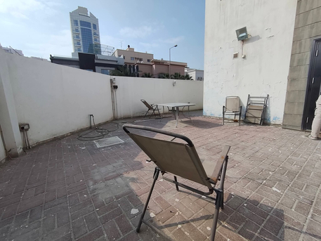Mahooz, Apartments, Flats, Houses & Villas, BHD 650,  Mahooz:- 3Bhk Duplex Commercial/Residential Villa On Rent.   Bd 650/- Without Ewa.