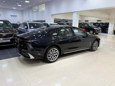 Manama, Vehicles, Cars & Trucks , BHD 9950,  Hongqi H5,  2025,  Automatic,  1 KM,  Hongqi H6  (Black)