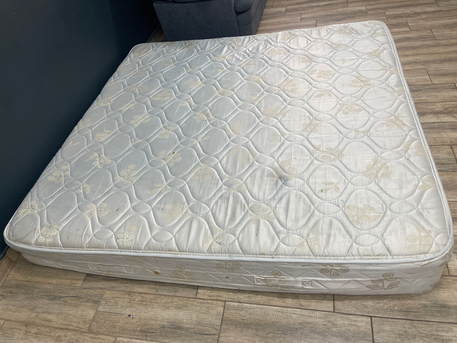 Al Malaz, Furniture, SAR 150,  200x200cm Spring Mattress