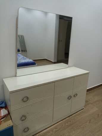 Riyadh, Furniture, SAR 500,  Urgently Sell New Furniture In Al-Muzahmiyya Near STC Store