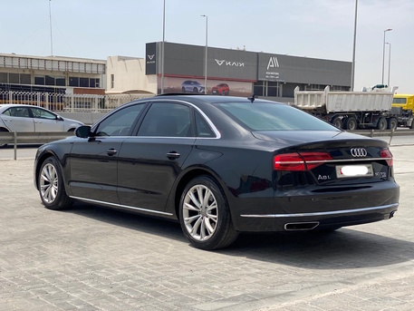 Manama, Vehicles, Cars & Trucks , BHD 4200,  AUDI A8L,  2015,  Automatic,  155500 KM,  Audi A8  (Black)