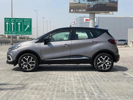 Manama, Vehicles, Cars & Trucks , BHD 2950,  RENAULT CAPTURE,  2018,  Automatic,  8100 KM,    (Grey)