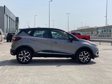 Manama, Vehicles, Cars & Trucks , BHD 2950,  RENAULT CAPTURE,  2018,  Automatic,  8100 KM,    (Grey)
