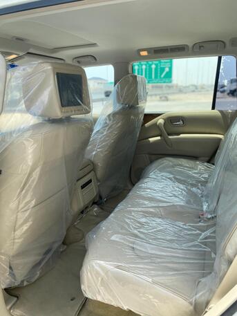 Manama, Vehicles, Cars & Trucks , BHD 4900,  Infiniti QX56,  2013,  Automatic,  98100 KM,  Infiniti QX-56 /  (White)
