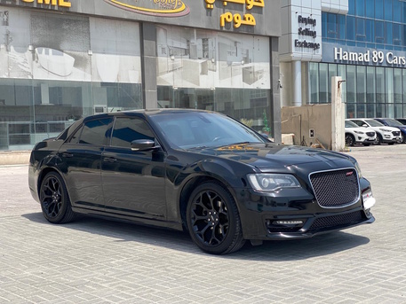 Manama, Vehicles, Cars & Trucks , BHD 4200,  Porsche Cayenne,  2011,  Automatic,  183400 KM,   /  (Black)