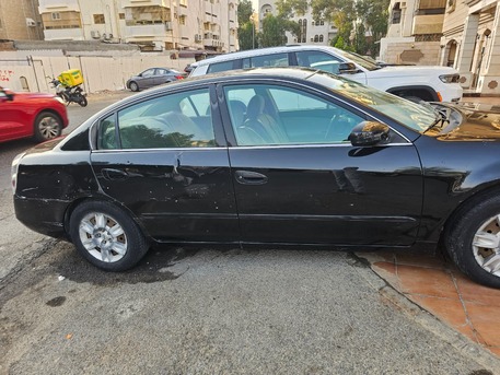 Jeddah, Vehicles, Cars & Trucks , SAR 12000,  Nissan Altima,  2006,  Automatic,  265000 KM,  Urgent Sale - Fina Exit ||   &ndash; Ready To Drive