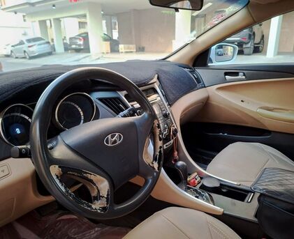 Khobar, Vehicles, Cars & Trucks , SAR 26000,  Hyundai Sonata,  2011,  Automatic,  263000 KM,    Standard White Odo: 262K