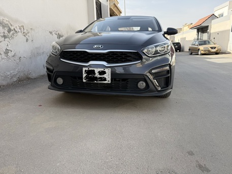 Riyadh, Vehicles, Cars & Trucks , SAR 35000,  Kia Cerato,  2019,  Automatic,  298230 KM,