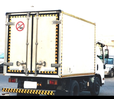 Manama, Vehicles, Cars & Trucks , Isuzu Minx,  2016,  Manual,  246000 KM,   Isuzu NMR Six Wheel Cargo Delivery Goods.