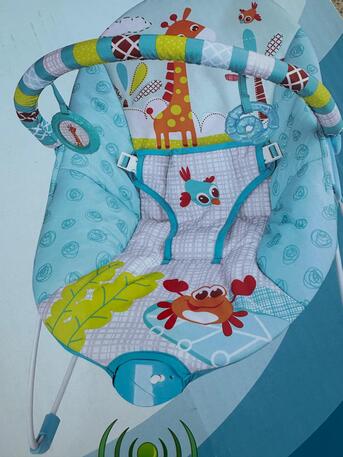 Riyadh, Baby & Kid Stuff, SAR 70,  Juniors - Baby Bouncer With Soothing Vibration And Toy Bar