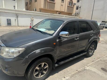 Jubail, Vehicles, Cars & Trucks , SAR 32000,  Toyota Fortuner 4X4,  2010,  Automatic,  430000 KM,  Toyota Fortuner 4 X 4