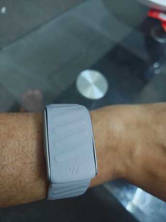 Al Malaz, Electronics, SAR 1200,  WHOOP LIFE AI Based Fitness Tracker