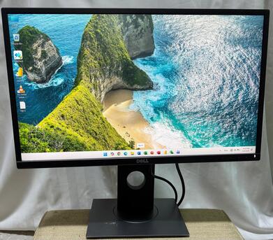 Riyadh, Computers, SAR 200,  For Sale: Dell Monitor FHD 24 Inch