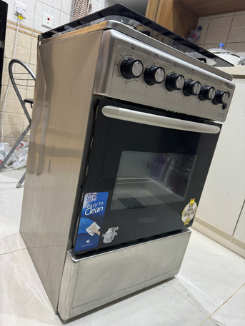 Riyadh, Household Items, SAR 550,  Good Condition 4 Burner Stove Oven (Gas)