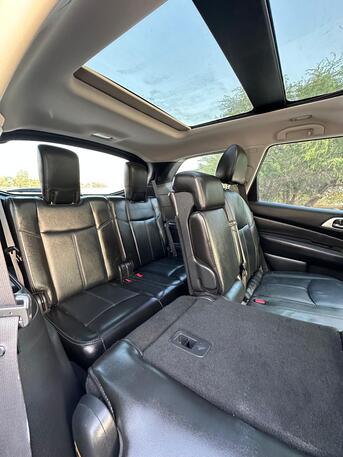 Riffa, Vehicles, Cars & Trucks , BHD 2750,  NISSAN PATHFINDER 3.5 FULL OPTION ZERO ACCIDENT SINGLE ONWER,  2014,  Automatic,  178000 KM,  ALL SERVICE DONE IN AGENCY VERY NEAT AND CLEAN CAR