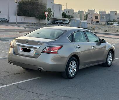 Riffa, Vehicles, Cars & Trucks , BHD 2200,  NISSAN ALTIMA 2.5,  2015,  Automatic,  170000 KM,  VERY NEAT AND CLEAN CAR