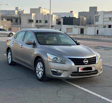 Riffa, Vehicles, Cars & Trucks , BHD 2200,  NISSAN ALTIMA 2.5,  2015,  Automatic,  170000 KM,  VERY NEAT AND CLEAN CAR