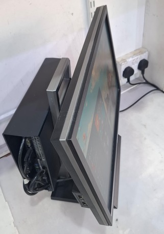 Manama, Computers, BHD 68,  DELL All In One Core I7 WiFi Computer Set 20" HD Monitor 8GB Ram + 256GB SSD Ready Win 10