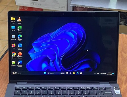 Manama, Computers, BHD 93,  DELL 2 In 1 Core I5 8th Generation Touch Laptop+Tablet 8GB RAM 256GB M2 13.3" Touch Screen