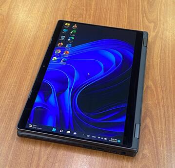 Manama, Computers, BHD 93,  DELL 2 In 1 Core I5 8th Generation Touch Laptop+Tablet 8GB RAM 256GB M2 13.3" Touch Screen