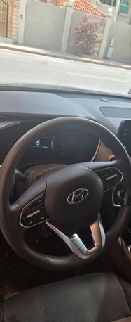 Hidd, Vehicles, Cars & Trucks , BHD 7900,  Hyundai Santa Fe,  2022,  Automatic,  84000 KM,    &ndash; Family Used, Agency Maintained, Clean 84k Run. 38195002 WhatsApp