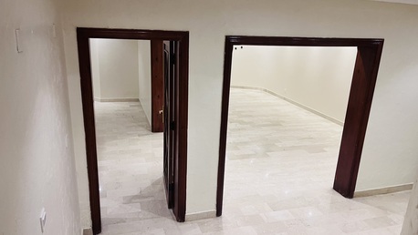 Jeddah, Apartments, Flats, Houses & Villas, SAR 50000/year,  300 Sq. Meter,  Semi/furnished Luxurious 5 Bed, 4 Bath Duplex Flat With Two Living Rooms / 300sqm