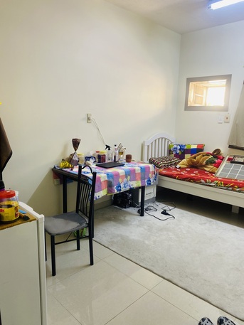 Al Thuqbah, Villas, SAR 860,  Furnished,  One Room Available For Executive Male Bachelor Person