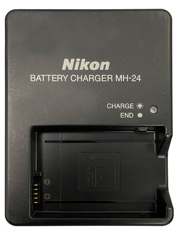 Gudaibiya, Photo & Video, BHD 15,  Nikon Quick Charger MH-24
