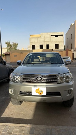 Riyadh, Vehicles, Cars & Trucks , SAR 39000,  Toyota Fortuner,  2009,  Automatic,  270664 KM,    &ndash;  Transmission   Excellent Condition