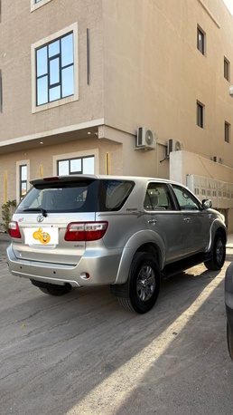 Riyadh, Vehicles, Cars & Trucks , SAR 39000,  Toyota Fortuner,  2009,  Automatic,  270664 KM,    &ndash;  Transmission   Excellent Condition