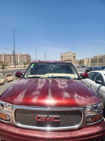 Riyadh, Vehicles, Cars & Trucks , SAR 5500,  GMC Yukon Denali,  2003,  Automatic,  433 KM,  , , , Odo 433K, Sunroof For Immediate Sale