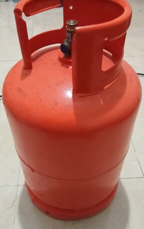 Jeddah, Household Items, SAR 350,  Urgent Sale &ndash; Gas Stove With Cylinder, Pipe & Regulator