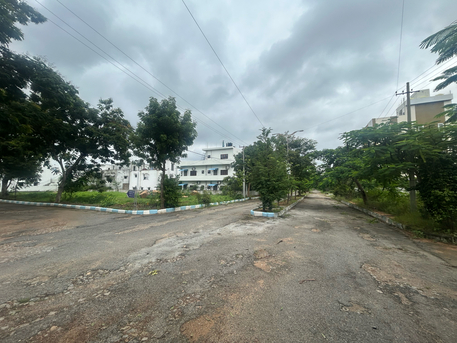 Hyderabad, Residential Plots, INR 42000,  318 Sq. Yard,  Plots Near Airport In The Gated Community 