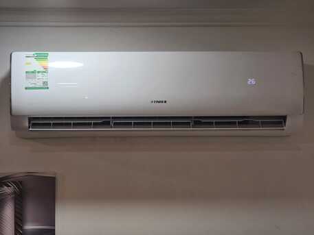 Kabul, Air Conditioners, SAR 50,  FISHER  3 TON + Office Table And Office Chairs - Selling Urgently Today