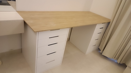 Riyadh, Furniture, SAR 1,  New Computer And Gaming Table Set