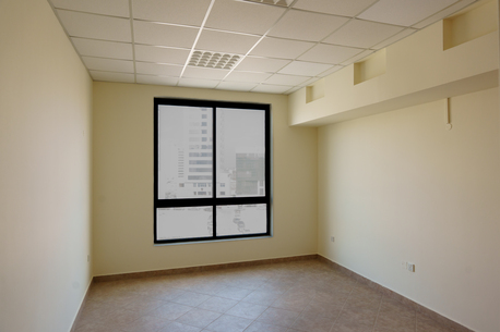 Manama, Offices, BHD 350,  129 Sq. Meter,  Perfectly Suited Commercial 2BHK And Office For Rent - Seef