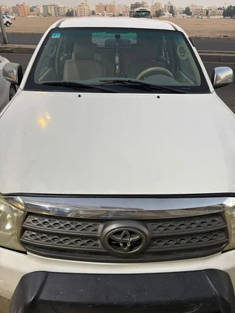 Jeddah, Vehicles, Cars & Trucks , SAR 33000,  Toyota Fortuner,  2009,  Automatic,  294500 KM,  2.7 Engine