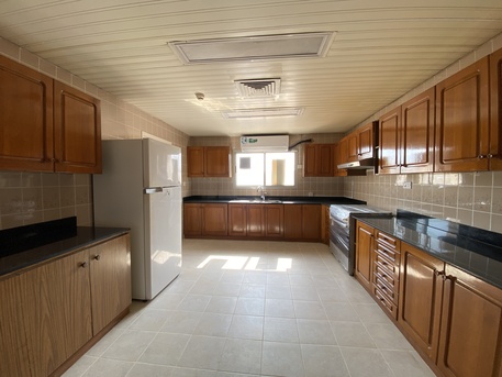 Barbar, Villas, BHD 800,  Spacious Villa | Large Private Garden