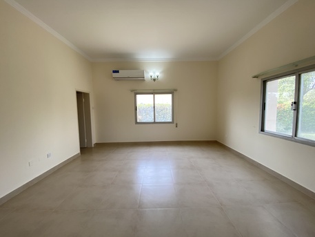 Barbar, Villas, BHD 800,  Spacious Villa | Large Private Garden