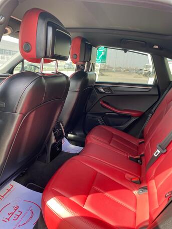 Manama, Vehicles, Cars & Trucks , BHD 7400,  Porsche Macan,  2018,  Automatic,  138000 KM,    (Grey)