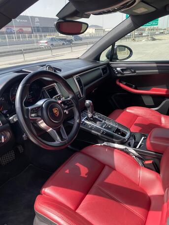 Manama, Vehicles, Cars & Trucks , BHD 7400,  Porsche Macan,  2018,  Automatic,  138000 KM,    (Grey)